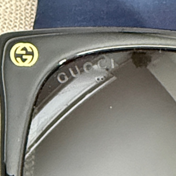 Gucci Women's Black Sunglasses - Picture 5 of 9